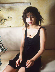 www.xvideos.com日本-双手攀上两团少女峰免费观看