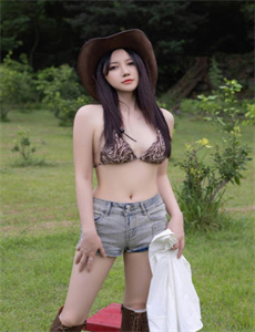 骑鸡女孩
